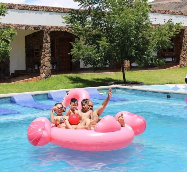 Hotel Hacienda Las Marias Meoqui エクステリア 写真