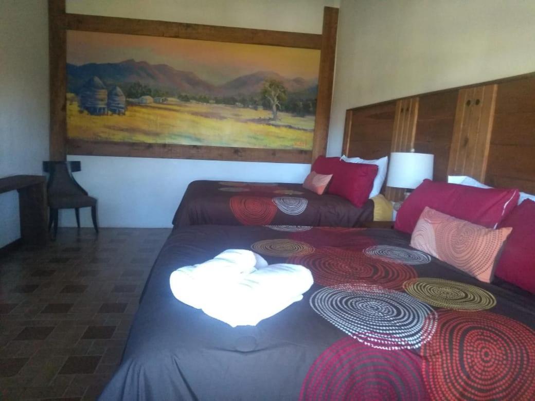 Hotel Hacienda Las Marias Meoqui エクステリア 写真