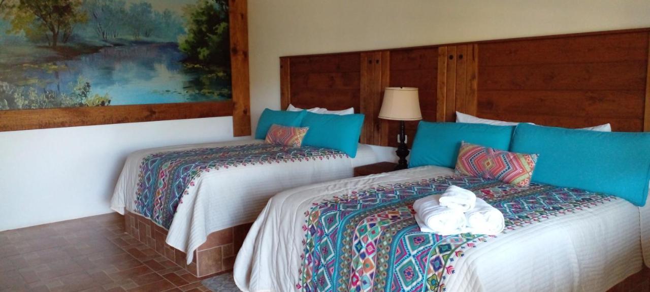 Hotel Hacienda Las Marias Meoqui エクステリア 写真